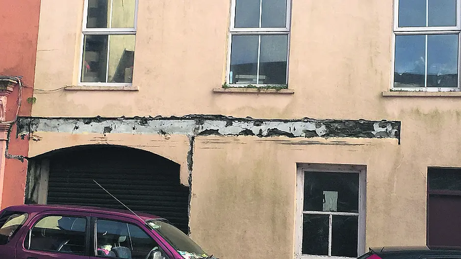 Town's ‘tumbledown' buildings criticised Image