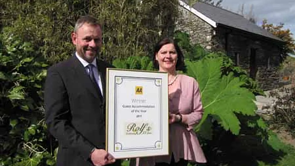 Baltimore's Rolf's wins AA accommodation award Image