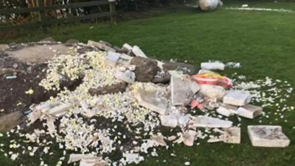 Schull locals horrified at destruction of ‘beacon' sculpture Image