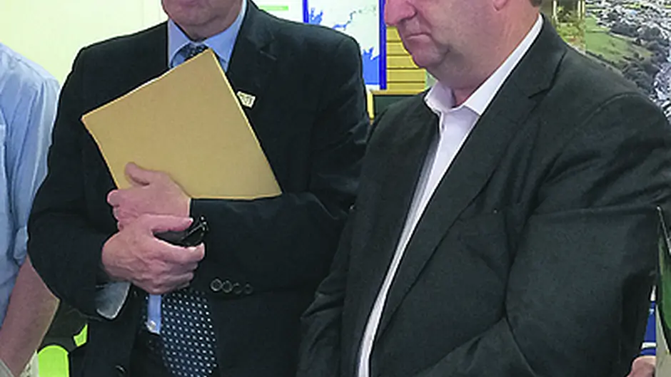 Transport Minister drove to West Cork ‘to see the roads' Image