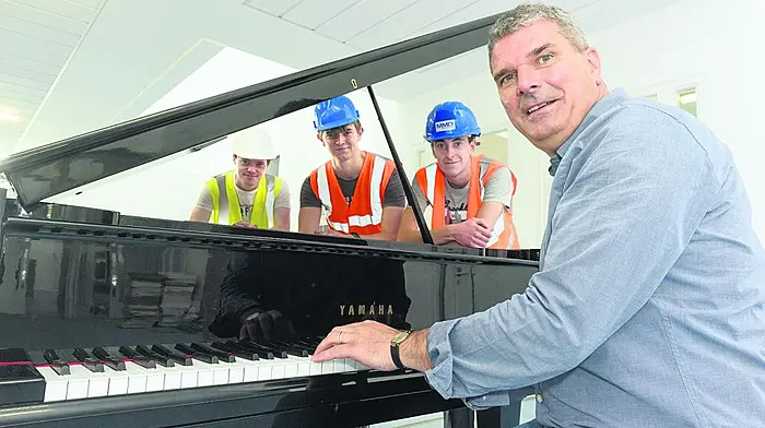 Couple makes generous gift of digital baby grand piano to Kinsale school Image