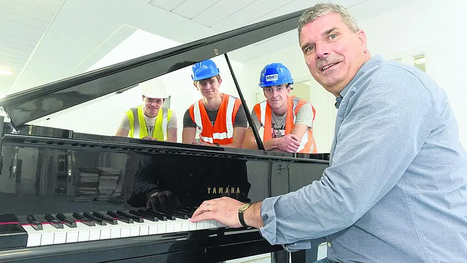 Couple makes generous gift of digital baby grand piano to Kinsale school Image