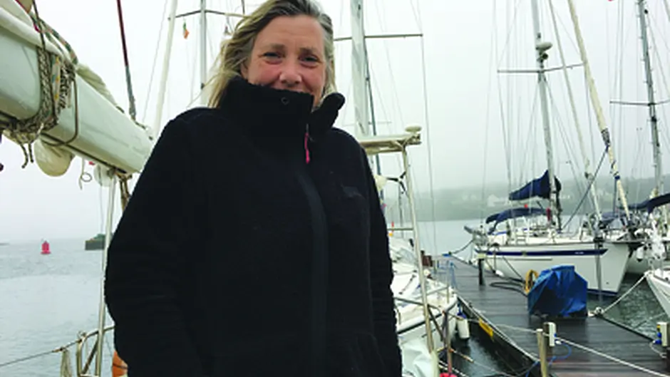 Island-hopping artist's new venture Image