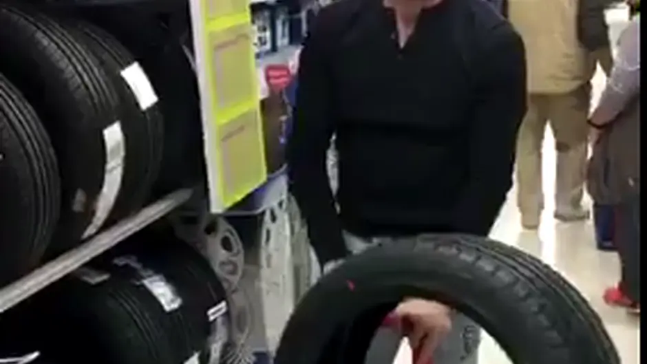 VIDEO: Watch what happens when Olympic heroes Gary and Paul O'Donovan go bike and tyre shopping in Spain! Image
