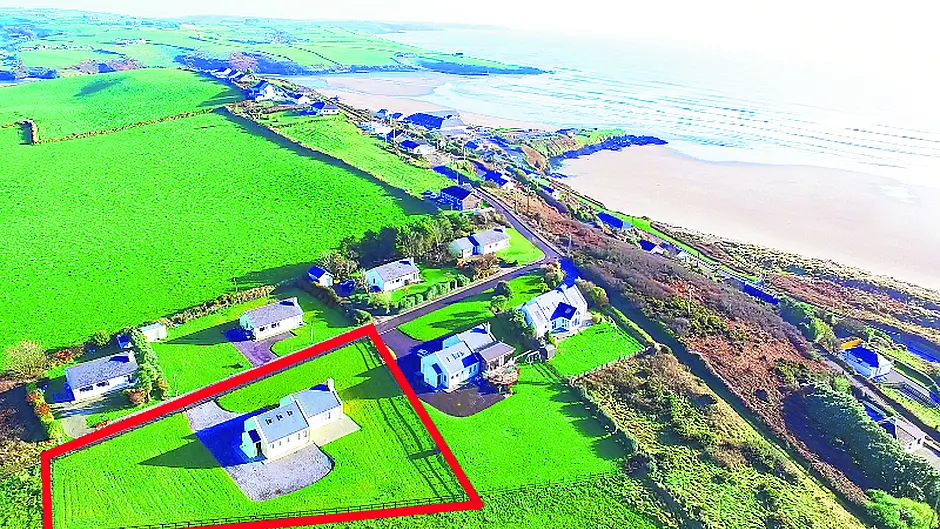 Bright home on award-winning beach Image