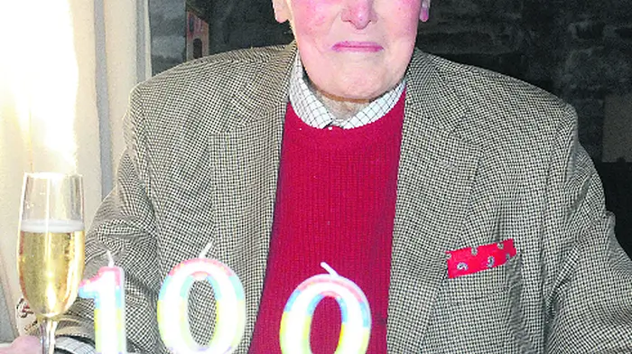 Death of former Falklands governor Haskard (100) Image