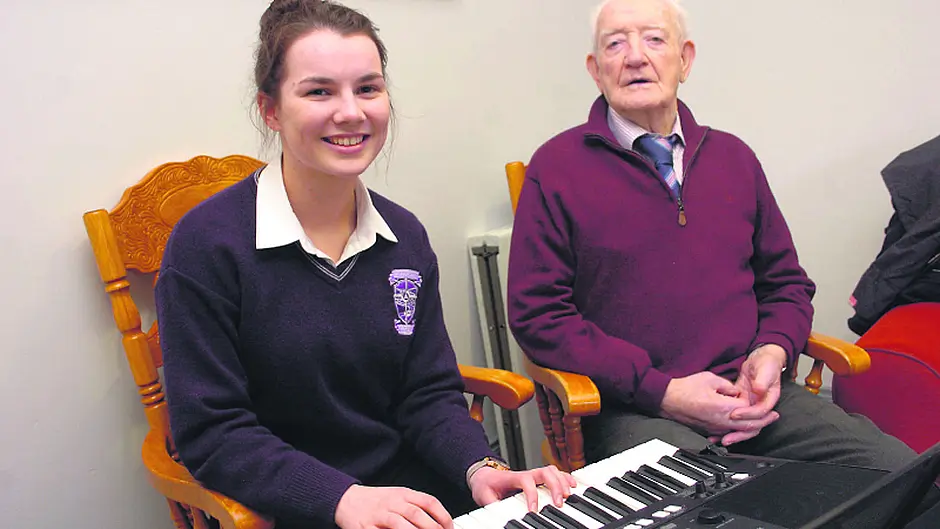 Skibbereen pupils 'giving the gift of  their time' Image