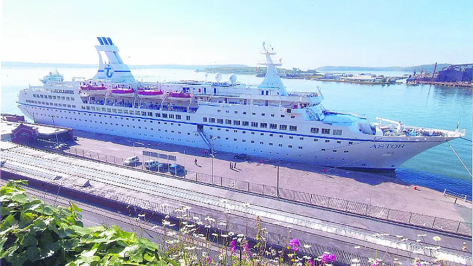Bantry Bay ready to host eight ‘boutique' liners this summer Image
