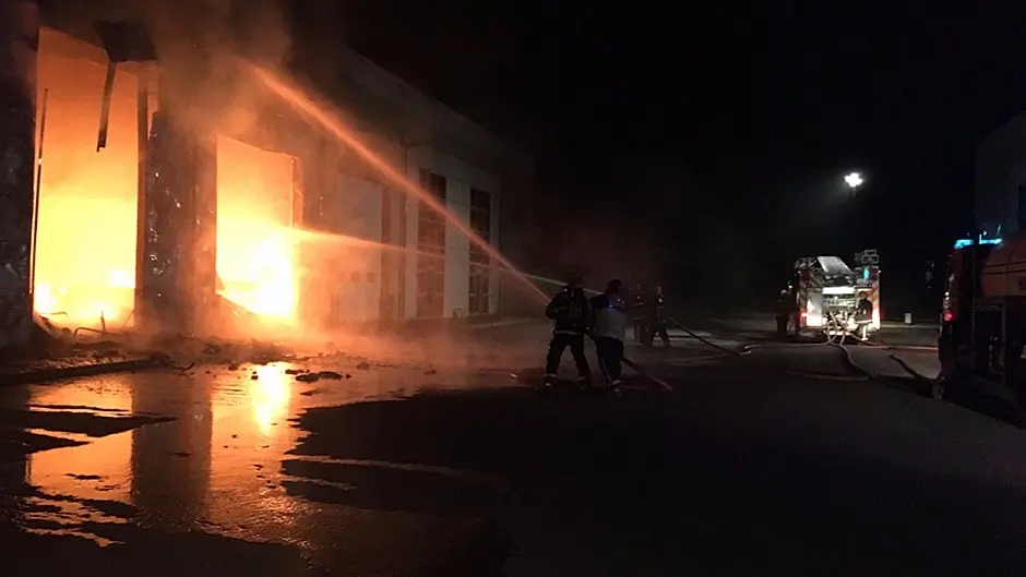 Building completely gutted in Bantry blaze Image