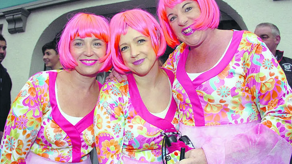 Union Hall's Pink Walk raises vital cancer funds Image