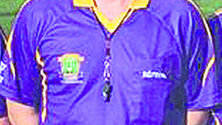 In a West Cork Minute - referee Alan Long Image