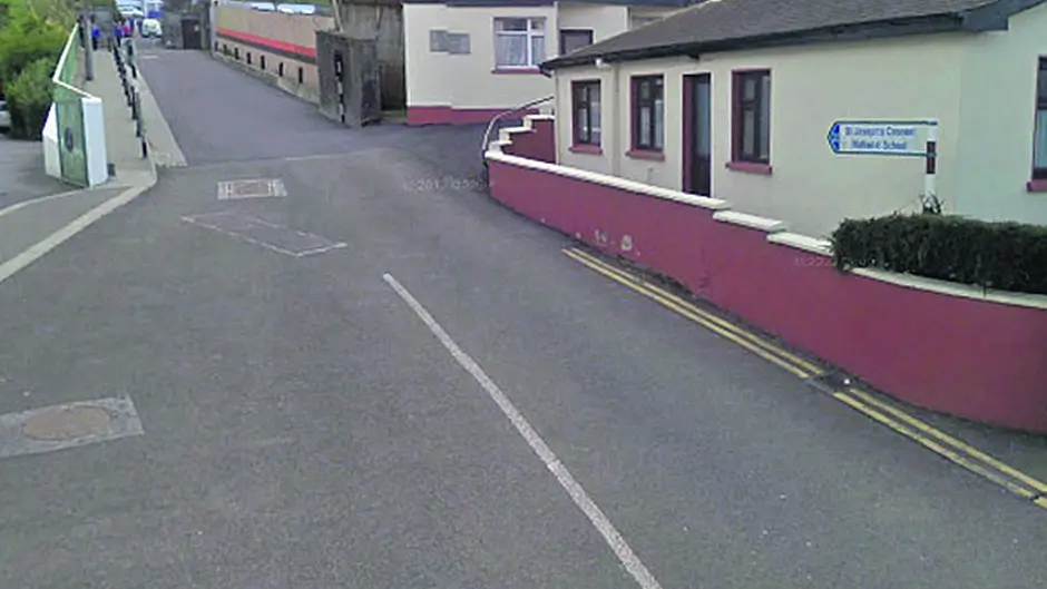 Gardaí attempt to ID man who scared girls Image