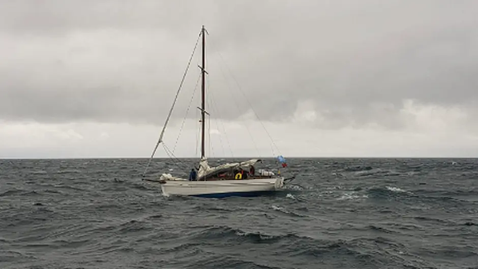 Castletownbere RNLI rescues yacht snagged in lobster pots near Dursey   Image