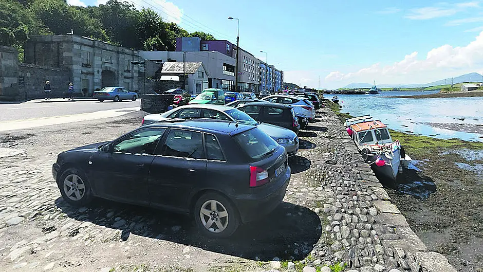 Bantry's 180-year-old cobblestone quayside should be preserved Image