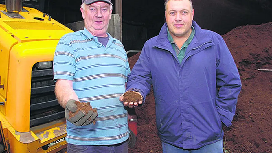 Farmers turn to peat for animal bedding Image