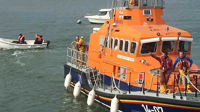 Two anglers rescued by Courtmac RNLI Image