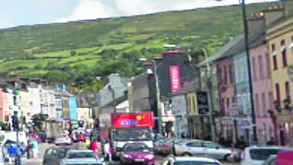 Bantry gridlocked because of tourist tailbacks Image