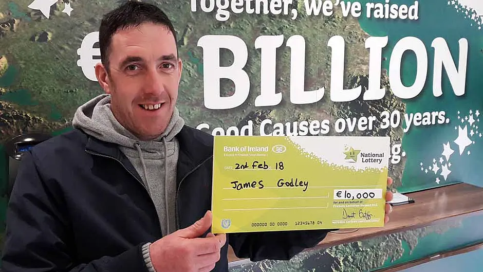 Enniskeane family delighted with €10,000 lottery win Image
