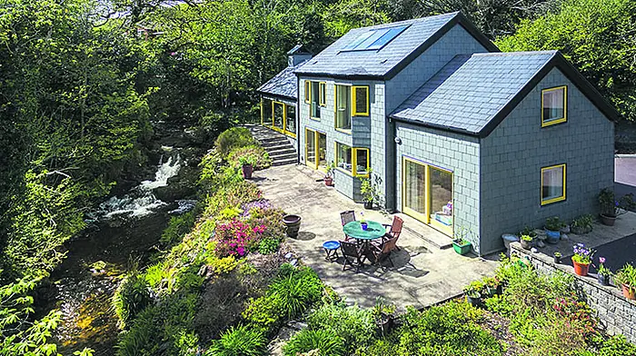 Roaring Water' makes a splash in Castletownbere Image
