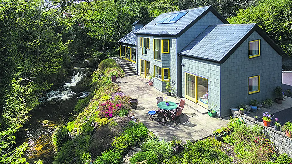 Roaring Water' makes a splash in Castletownbere Image