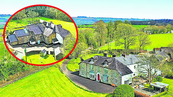 Rockfort House is a stone's throw to city Image