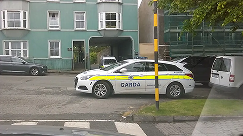 Bandon manhunt underway after one arrested, three missing Image