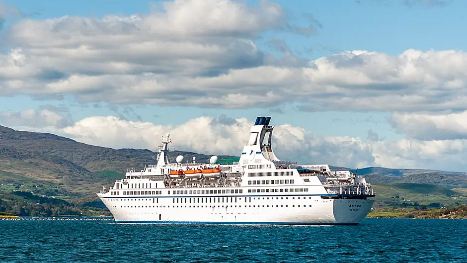 WATCH: 'Strategically, Bantry is so well placed,' says Chris Coates of Cruise & Maritime Voyages Image
