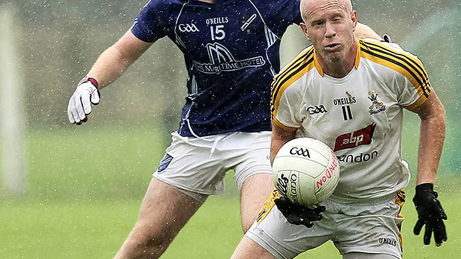 Bandon and Bantry battle for county semi-final spot Image