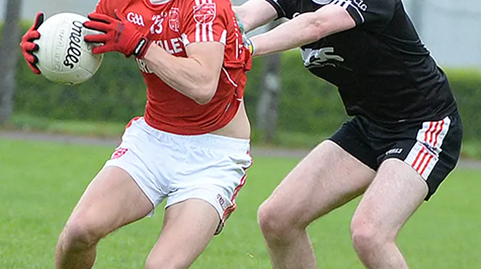 Jones torments Lyre as Iveleary show they mean business Image