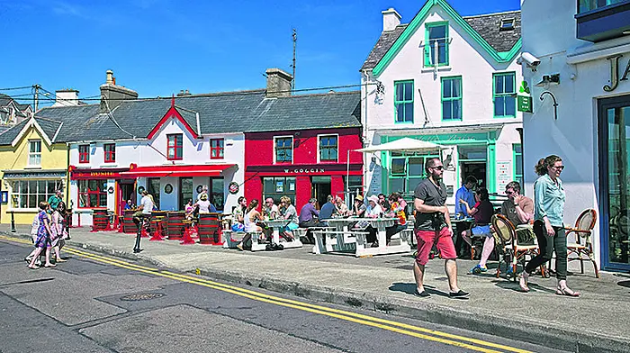 Call for strict policy on street furniture outside businesses Image