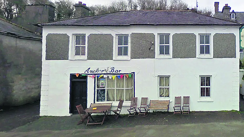 Courtmac pub wants smartphones to buzz off Image