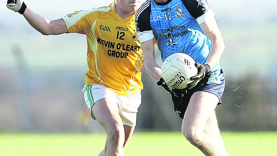 Clon win derby to book spot in semi Image