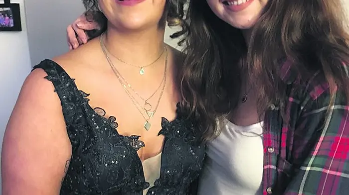 Chloe donates Ball proceeds to WCRR Image