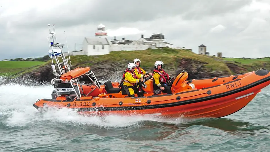 Crosshaven RNLI assist injured fisherman Image
