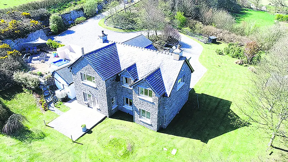 Turk Head delight! Coastal home with spectacular views Image