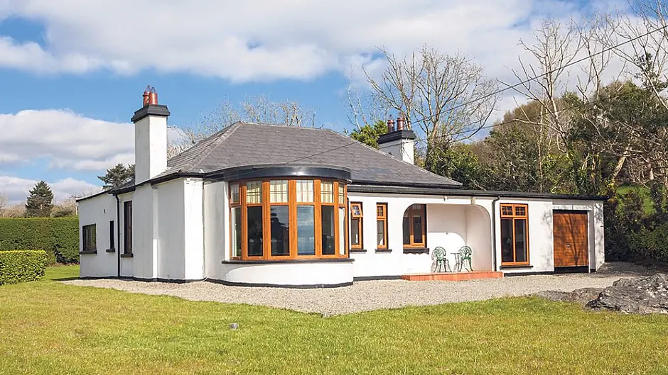 Ballylickey bungalow oozes coastal charm and cosiness Image