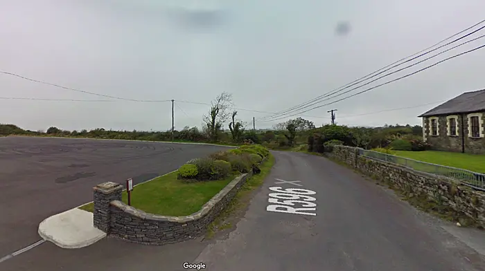 Pedestrian hit by car outside Castletownshend National School Image