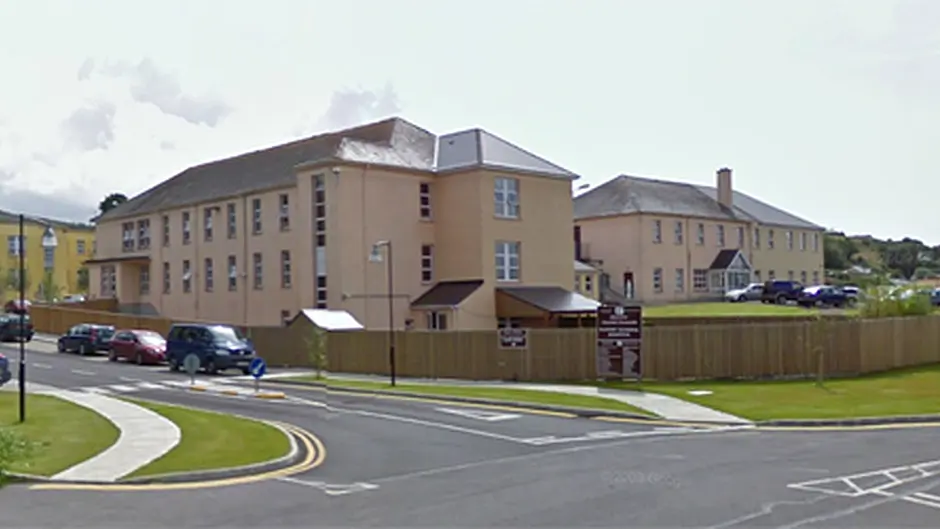 Strict visitor restrictions implemented across hospital group Image
