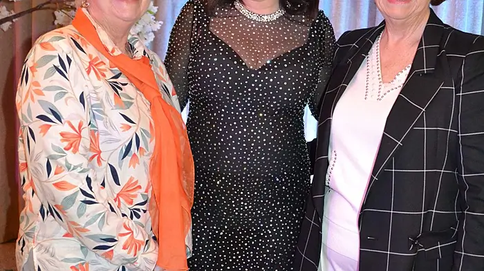 Triona McCarthy who compered the Skibbereen Luncheon Club Spring Summer Fun Night last weekend pictured with her mum Margaret McCarthy, Schull and Grainne  Stephenson, Birmingham. Photo; Anne Minihane.