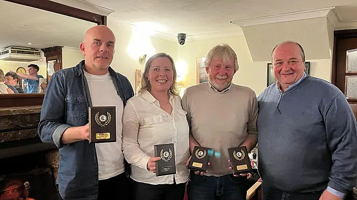 Team Tierney was the winning team in the Enniskeane camogie club’s pub quiz which was held in the Olympic Tavern in Ballineen on Saturday night. From left: Dave Tierney, Mary Kelleher -Tierney and Eddie Carroll with Jerry Hennessy, proprietor and sponsor of the prizes. Hannah Tierney was missing from the photo.