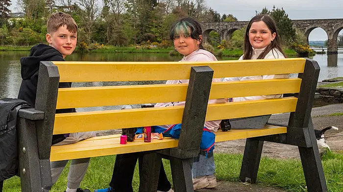 Enjoying the Ballydehob Jazz Festival were Evan O'Driscoll from Blarney with Yasmine O'Driscoll and Kate Murphy from Skibbereen. (Photo: Andy Gibson)