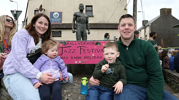 Maria and Brian Barron and children Conor and Shauna from Ballydehob enjoying the annual jazz festival. Photo by carlos Benlayo