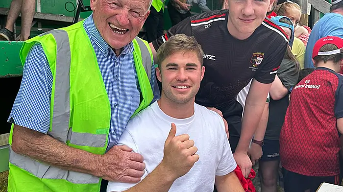 NEWS 2/6/2024 Pictured at Innishannon steam and vintage Rally rally was John Kelleher PRO with his grandson Darragh Hanlon and Munster and Ireland Rugby star and show opener Jack Crowley. Picture Denis Boyle