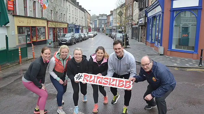 Organisers of Run Skibb half marathon and 10k, which will be held on Sunday July 14th, are Maria Holmes, Christine Fitzgerald, Grace O'Mahony, Rachel O'Regan, Jonathan Davis and Gearoid McCarthy. The organisers are looking for volunteers and marshals to help with the event on the day.  (Photo: Anne Minihane)