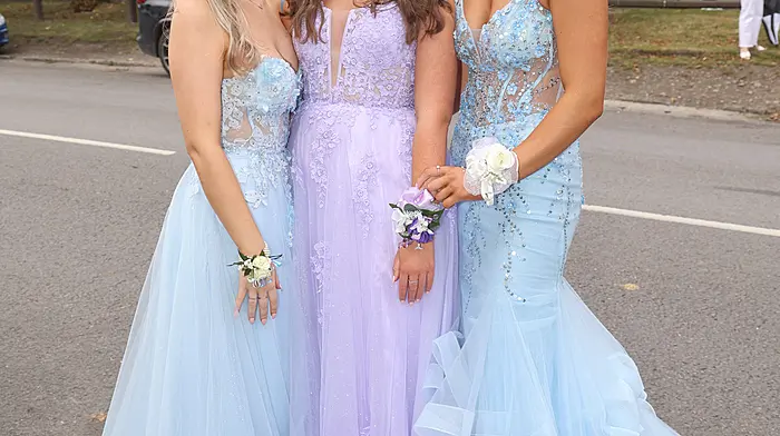Pictured at the Coláiste Na Toirbhirte Debs are Roisin Curtin, Orla O'Driscoll and Louise Carlton. (Photo: Denis Boyle)