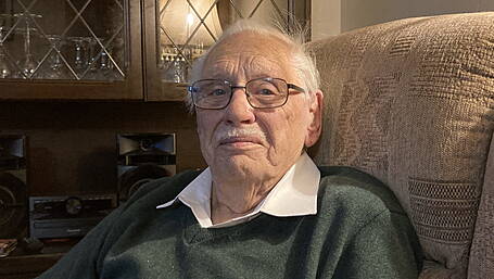 Retired policeman Ernie wants to share his life lessons with today's motorists Image