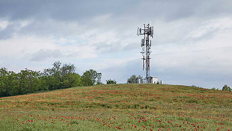 Payments for hosting phone masts Image