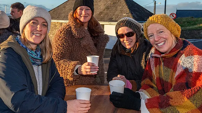 Enjoying mulled wine at the event were Kez Perry, Baltimore; Justine Brennan, Baltimore and Sarah & Mia Perry, Baltimore. (Photo: Andy GIbson)