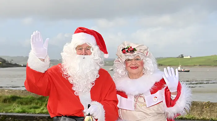Santa and Mrs Claus arriving in Courtmacsherry for the Christmas market in the Courtmacsherry Hotel.   (Photo: Martin Walsh)