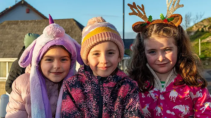 Santa made an appearance in Baltimore recently to coincide with the Christmas lights switching on. Enjoying the event were Marta Marchenko, Skibbereen; Murreann Daly, Skibbereen and Ellie Hannick, Skibbereen. Photo: Andy Gibson